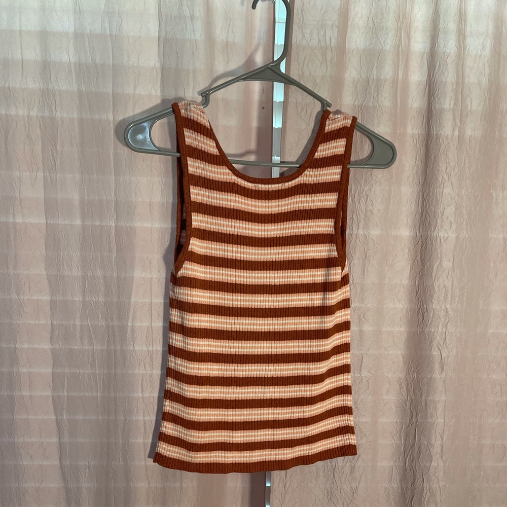 pink sweater tank top - Picture 2 of 2
